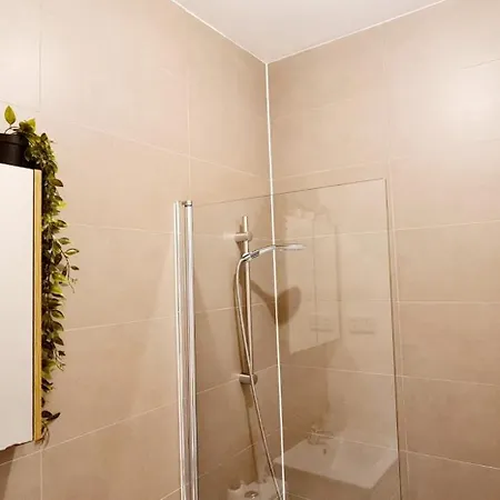 Stylish Studio - Private Bathroom, 15Mins To Central London! Exterior photo